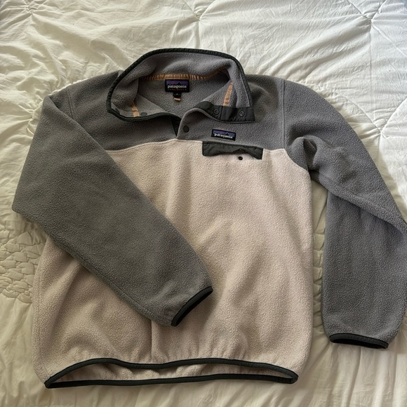 Patagonia Fleece Quarter Button Up with Front Pocket - Picture 1 of 1